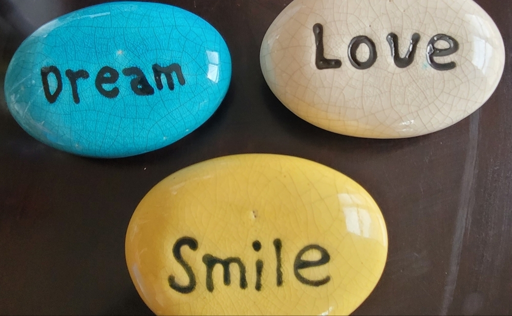 3 DREAM, SMILE, LOVE CERAMIC ACCENT STONES HOME DECOR. Yellow, Blue & Cream.